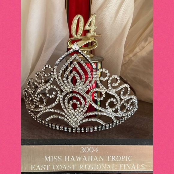 AUTHENTIC HAWAIIAN TROPIC PAGENT SASH ONLY 1 🌴 - Picture 5 of 10